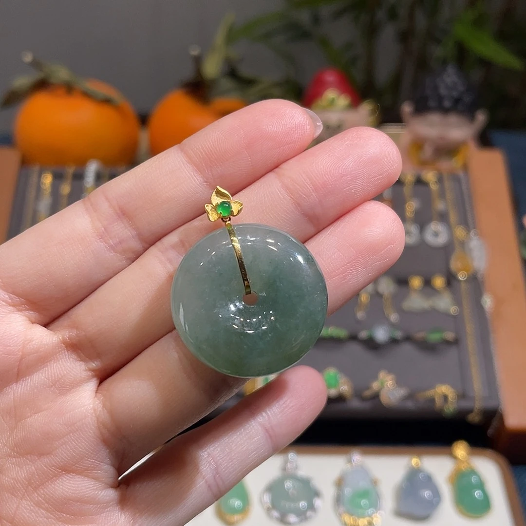 翡翠吊坠(不含链)18K金镶嵌平安扣