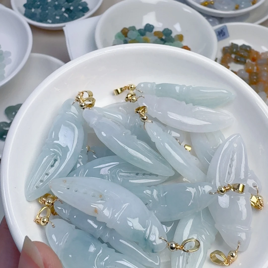 翡翠散珠蟹钳一个，