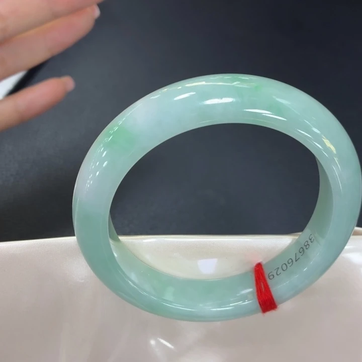 翡翠未镶嵌手镯天然A货翡翠手镯