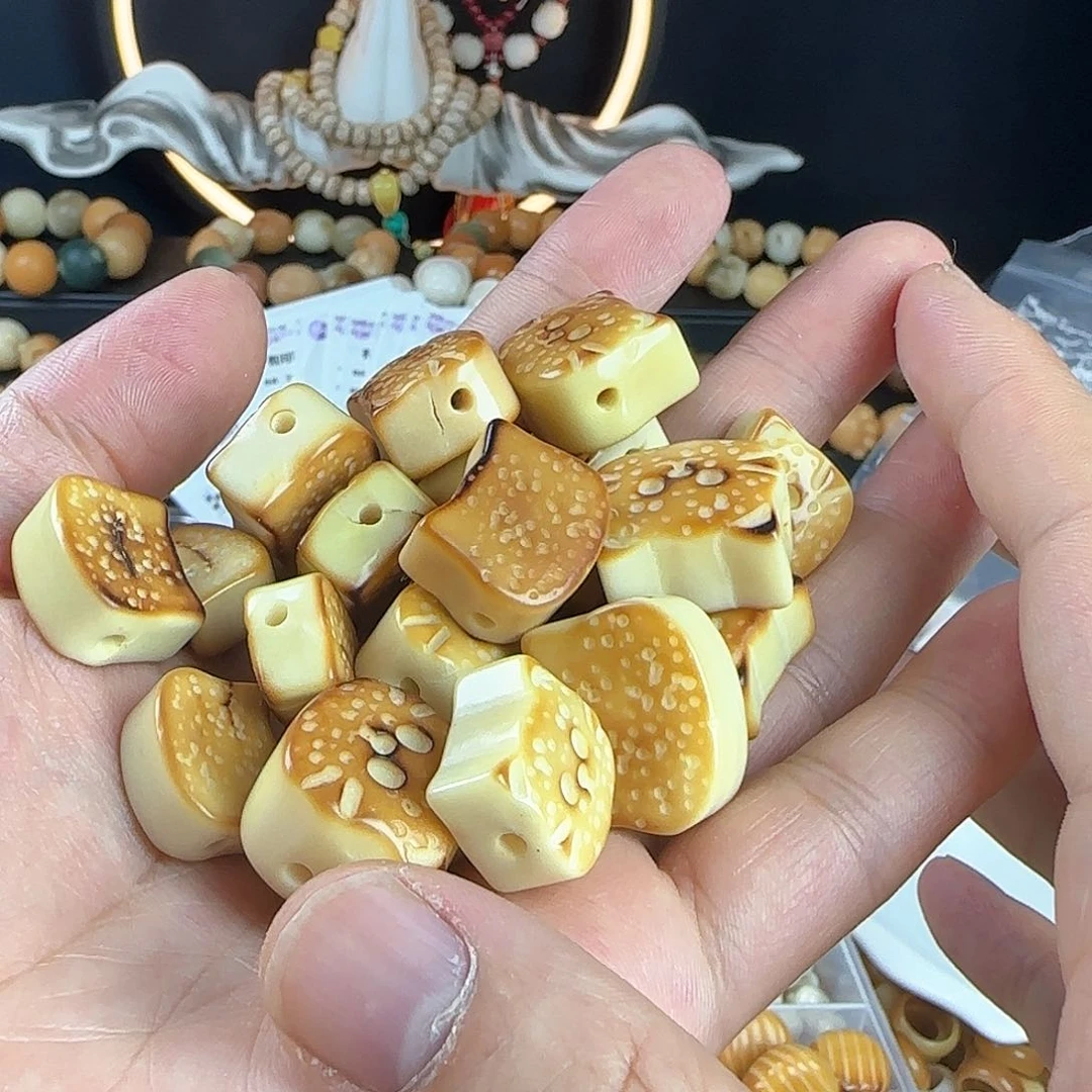 菩提根/象牙果吊坠瑕疵炭烧猫咪饼4颗不挑瑕有裂