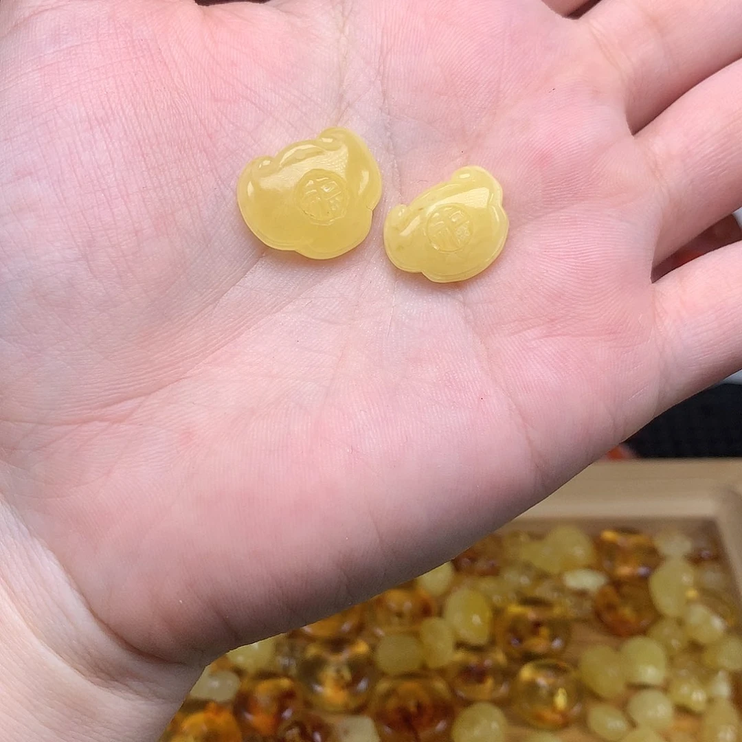 未镶嵌吊坠(不含链)琥珀多样性