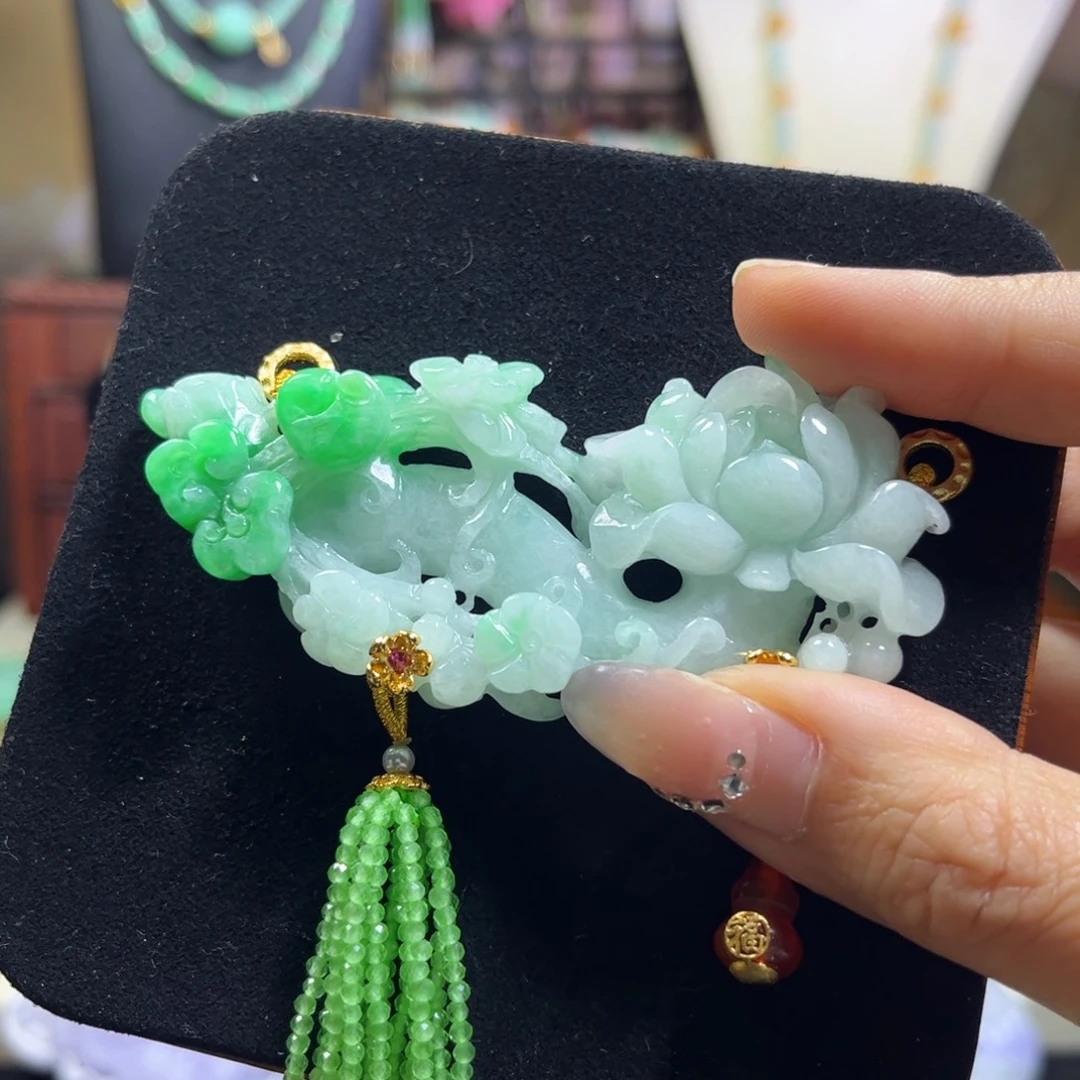 平***淡翡翠未镶嵌毛衣链冰