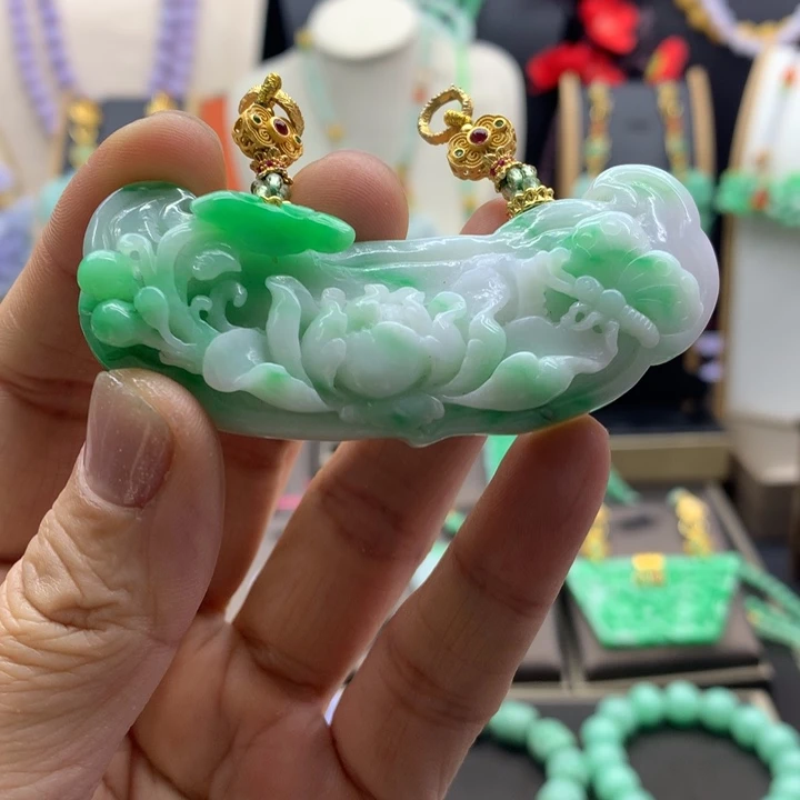 翡翠吊坠(不含链)未镶嵌