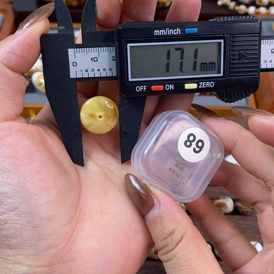 琥珀未镶嵌裸石琥珀蜜蜡微瑕特惠