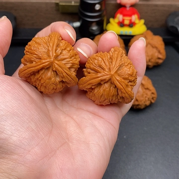 静***人把件文玩核桃白奔