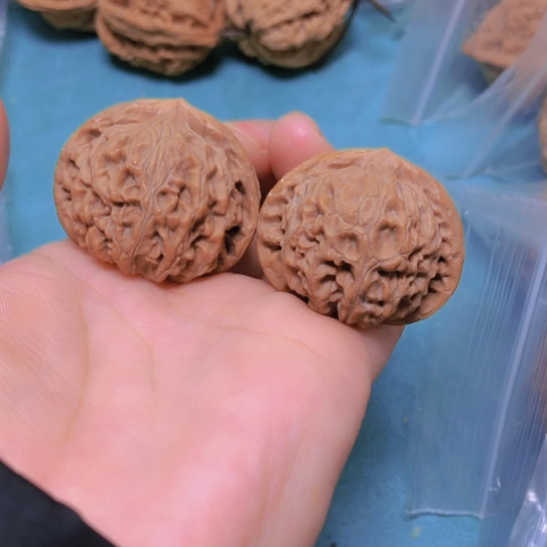 【闪购商品】摆件核桃37.5宫灯有修