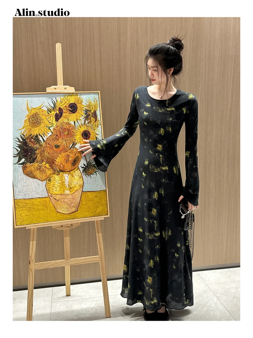 【Alin】（黑绿）摩登女王45度斜裁轻奢显瘦气质连衣裙喇叭袖修身长裙