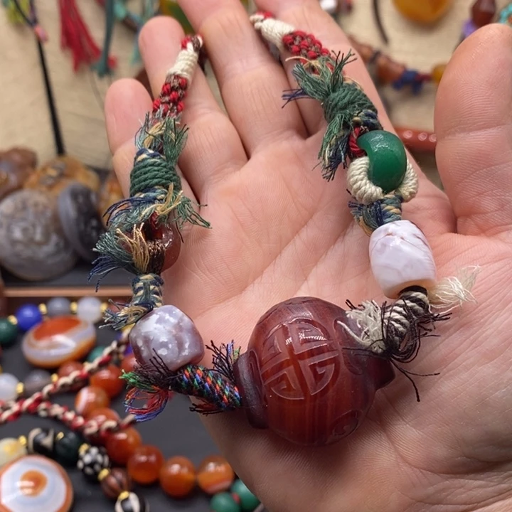 玛瑙/玉髓颈饰未镶嵌