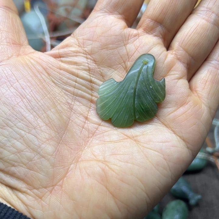 和田玉（碧玉）未镶嵌颈饰