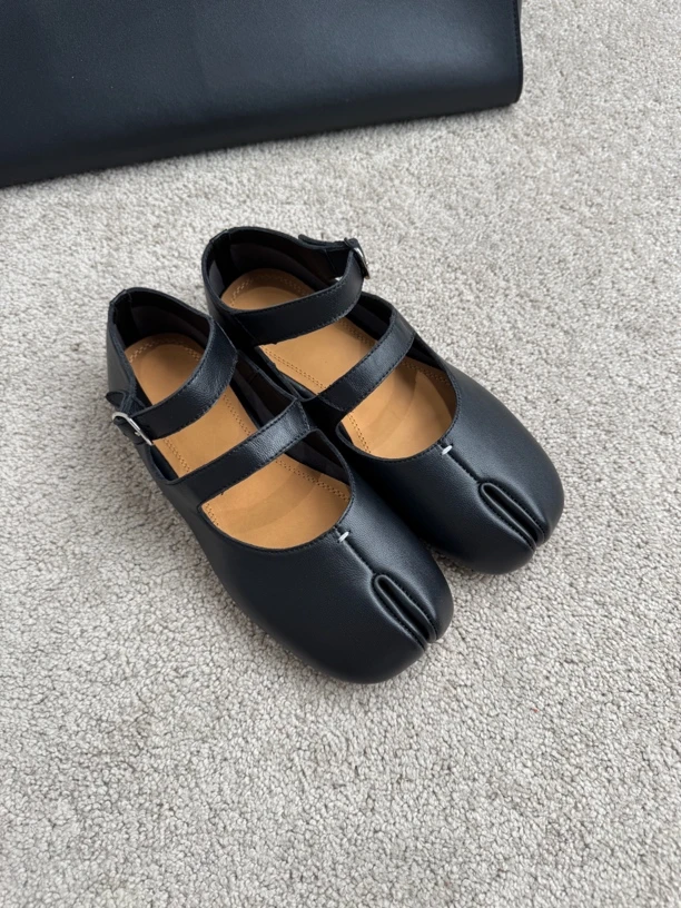 软到心坎！超软羊皮～经典Tabi玛丽珍分趾鞋一字绑带