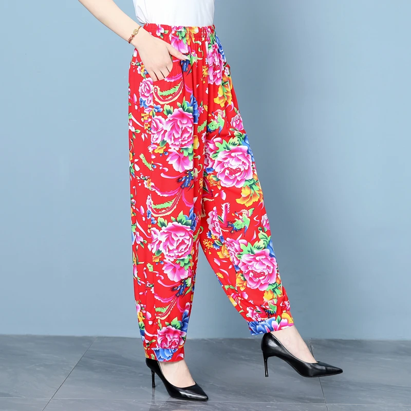 中老年民族风裤子灯笼裤洋气东北大花裤舞蹈服装新款广场舞沙滩裤