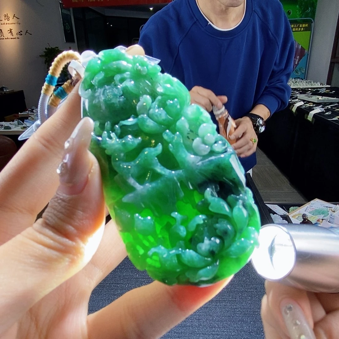颈饰未镶嵌翡翠翡翠
