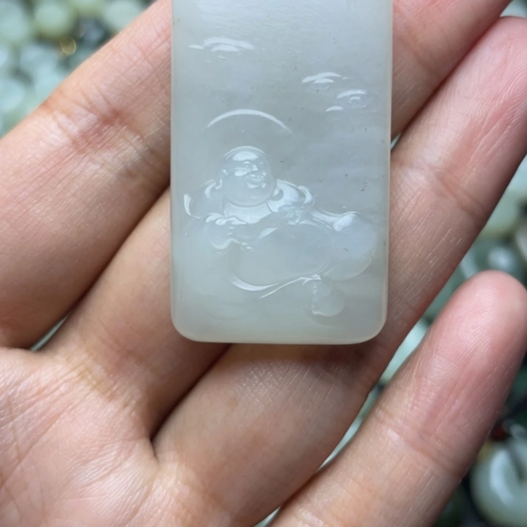 【闪购商品】颈饰未镶嵌和田玉（糖玉）