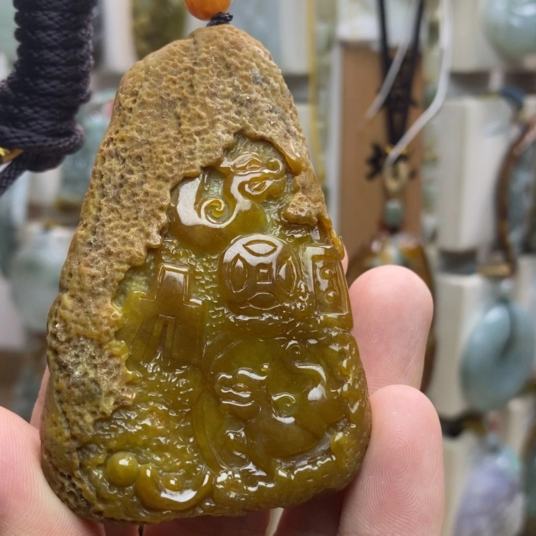 翡翠未镶嵌颈饰八破图