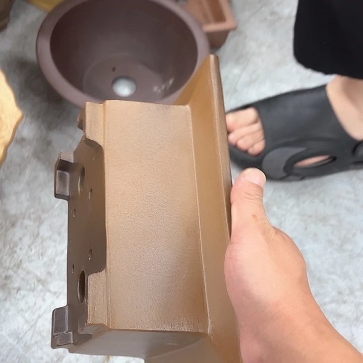 紫砂花盆紫砂的颜色很好看