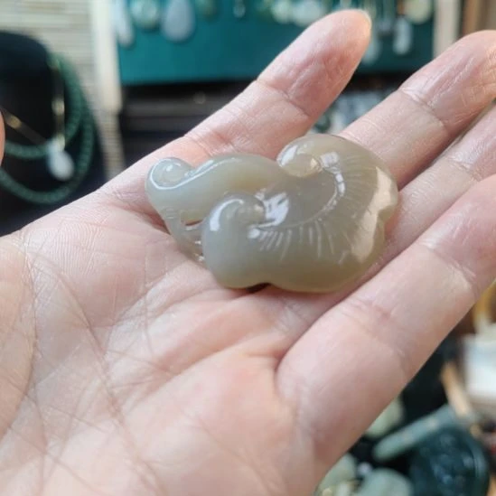 和田玉（糖玉）未镶嵌颈饰