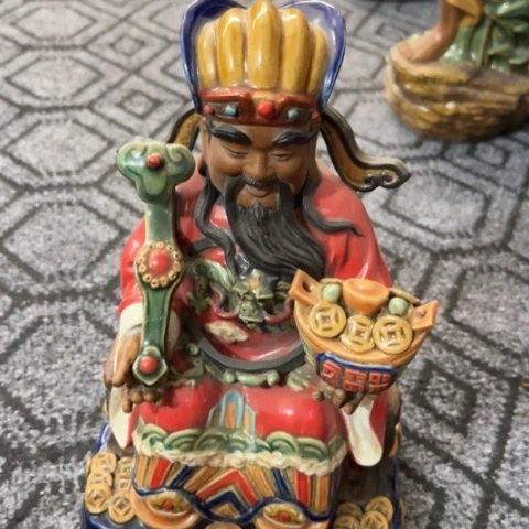 紫砂陶瓷摆件有点微瑕！！！！！！自*