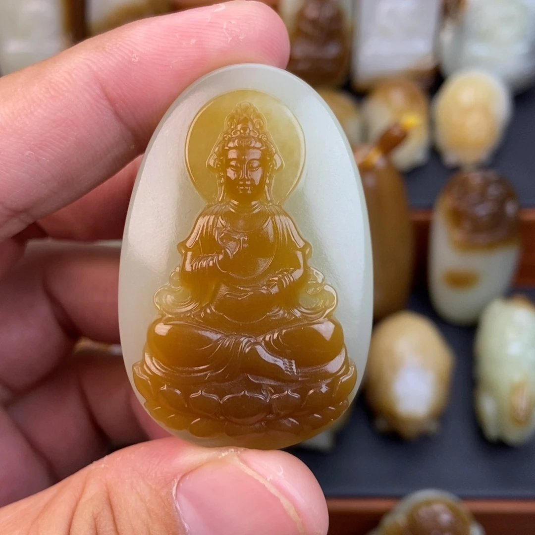 和田玉（糖玉）未镶嵌颈饰