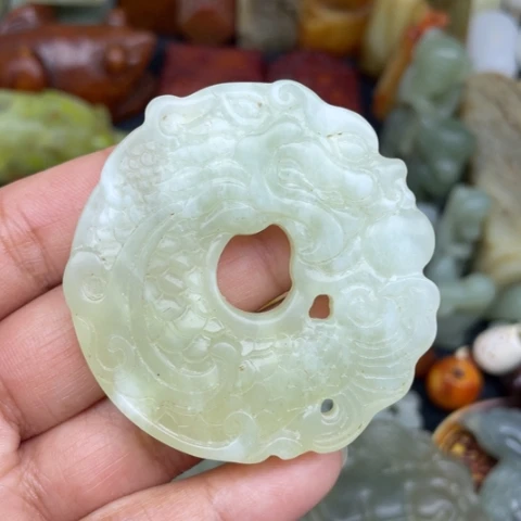 蛇纹石玉未镶嵌颈饰56