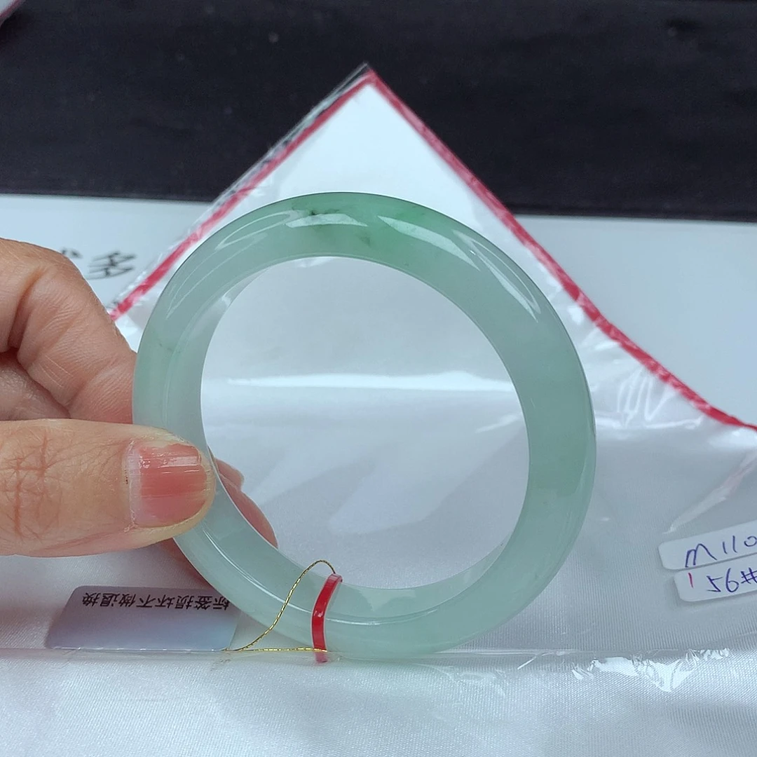 翡翠手镯未镶嵌56圈0575