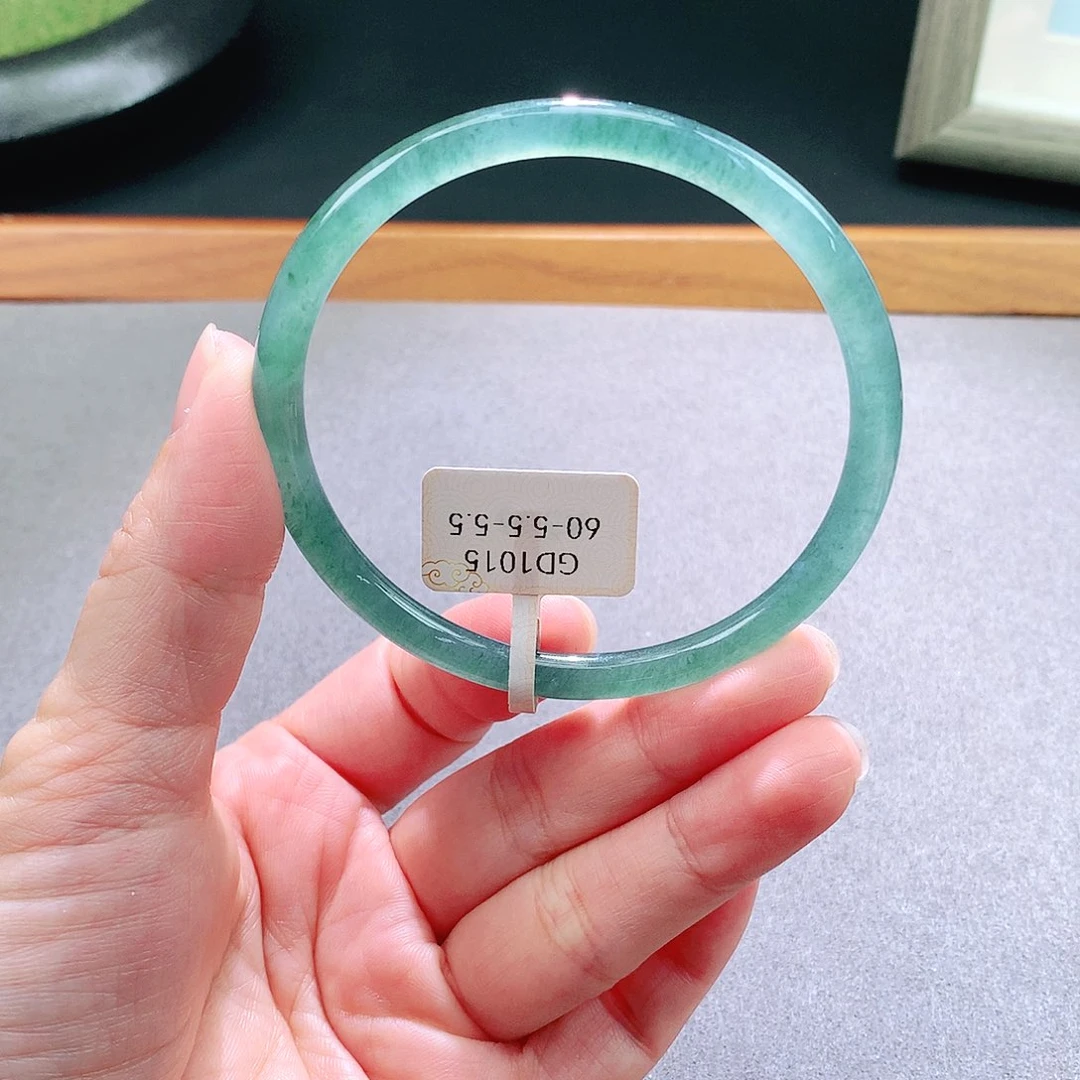 翡翠未镶嵌手镯天然翡翠手镯a货