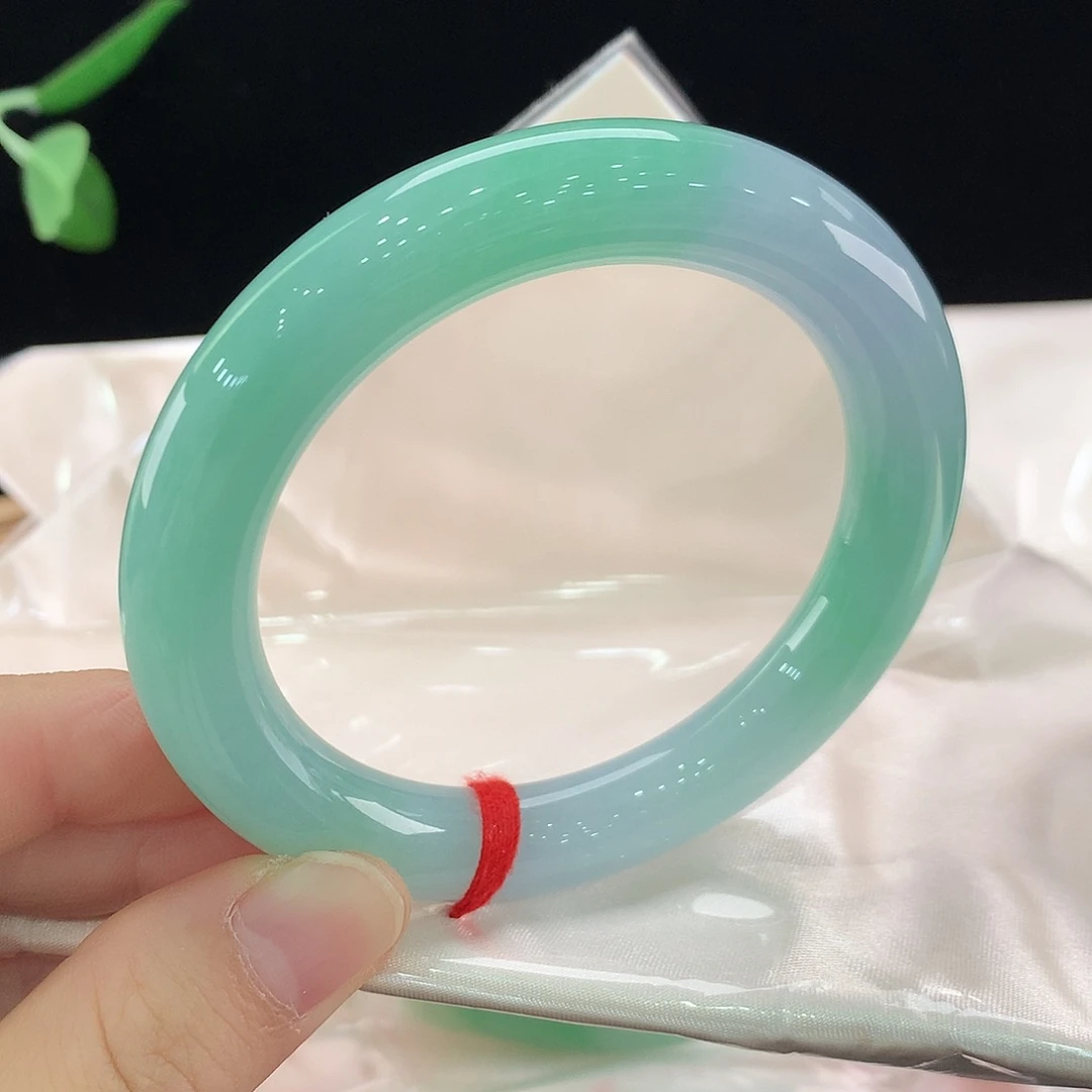 翡翠未镶嵌手镯1260