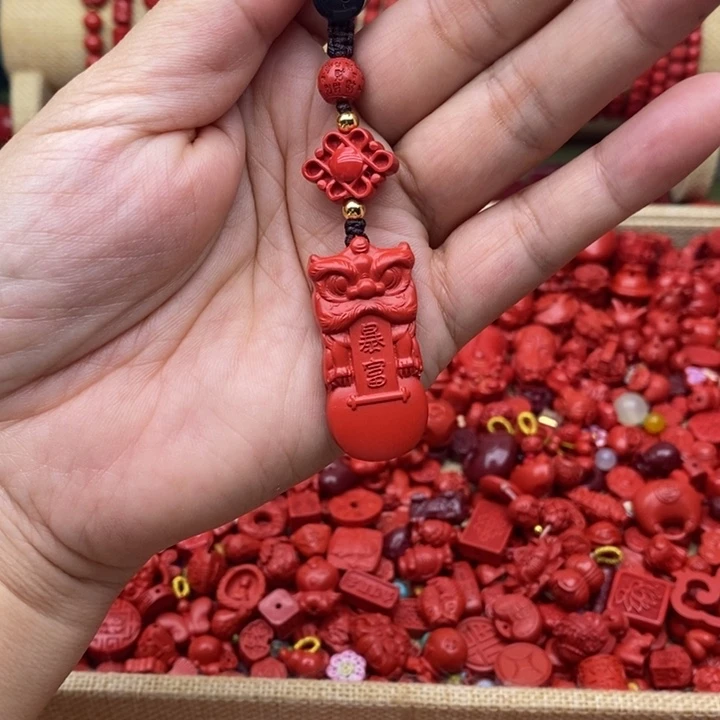 天然辰砂醒狮钥匙扣