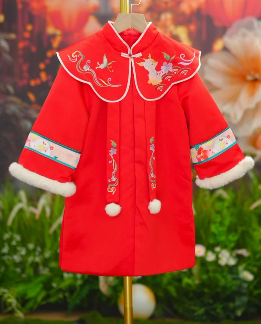 汪小荷品牌清货女童中国风13b琼楼玉兔上衣（格格服）XD15108-A