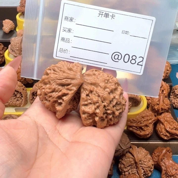 于***️吊坠桃核蛇头1111111