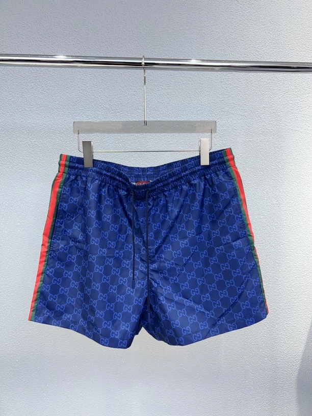 全新未使用Gucci古驰 815602 黑色双G满logo侧边条纹休闲沙滩短裤