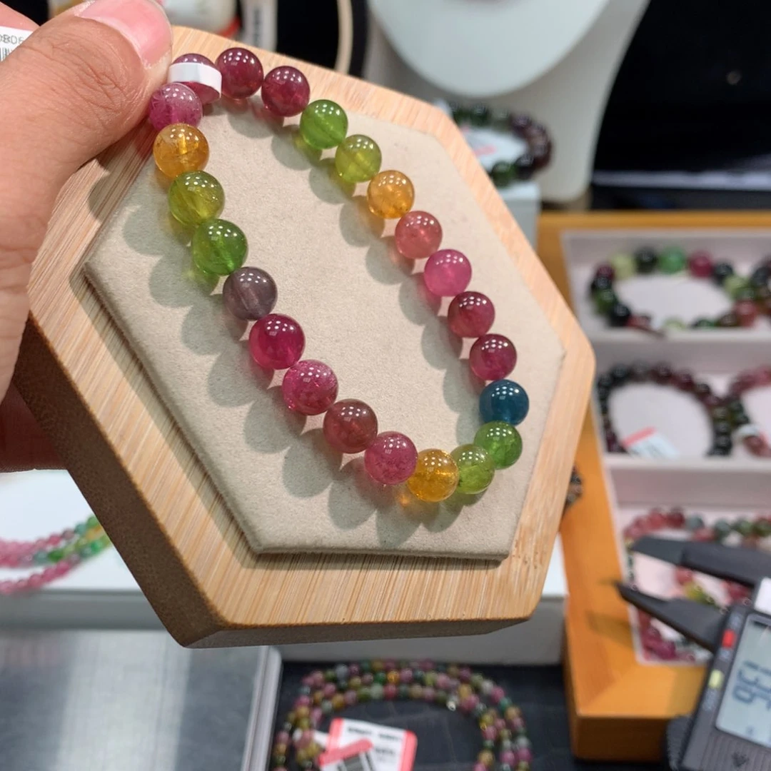 碧玺手链未镶嵌      8mm。