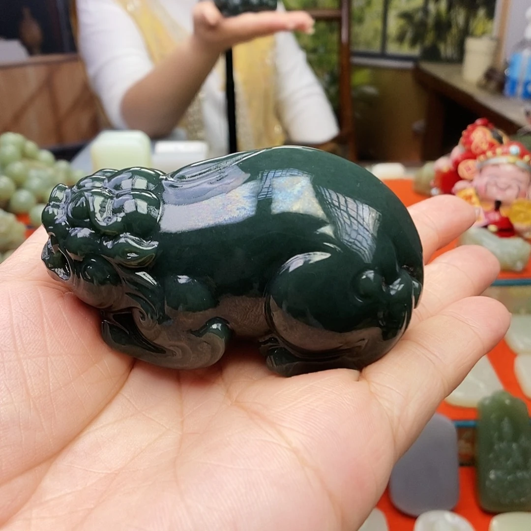 颈饰未镶嵌和田玉简**单