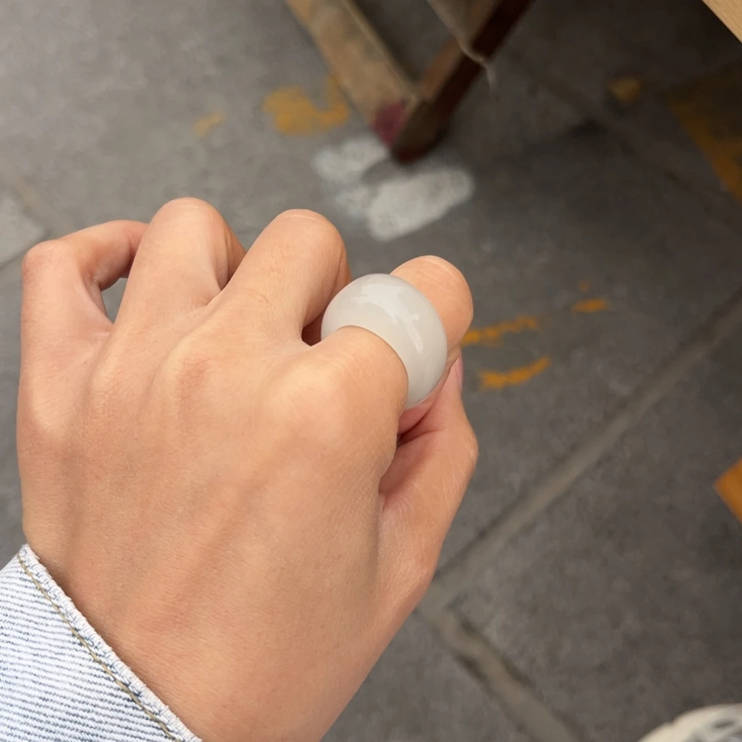 未镶嵌戒指和田玉