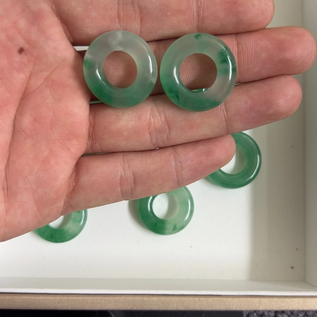 石英质玉颈饰未镶嵌凰