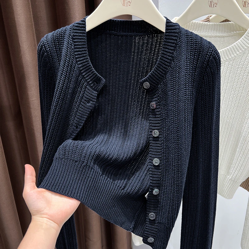 圆领长袖亲肤软糯质感时尚针织衫气质洋气亲肤外搭老钱风秋季开衫