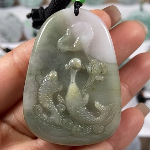 翡翠颈饰未镶嵌年年有余微瑕福利