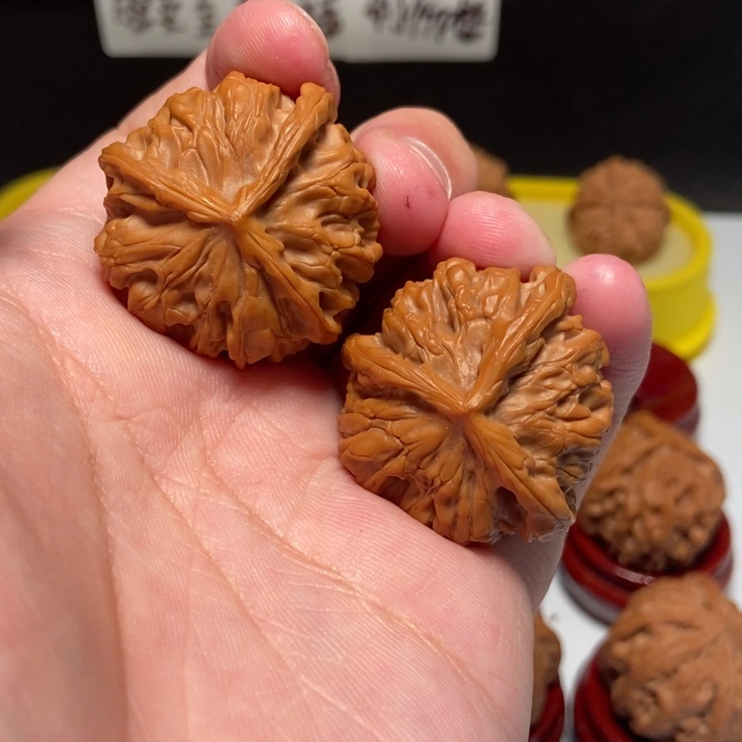 吊坠文玩核桃花王3棱36尺22