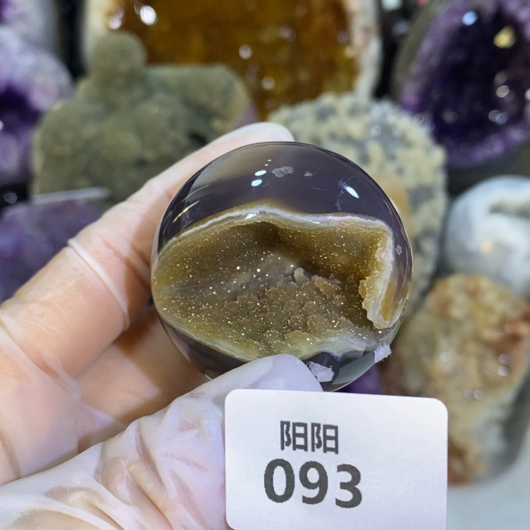 水晶未镶嵌大型摆件（非配饰）
