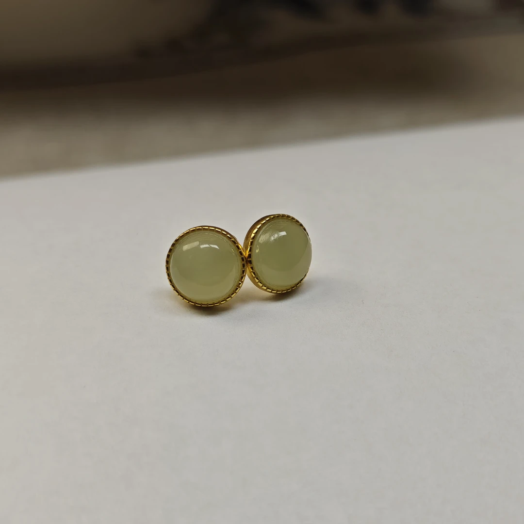 纯天然和田玉S925银襄耳钉