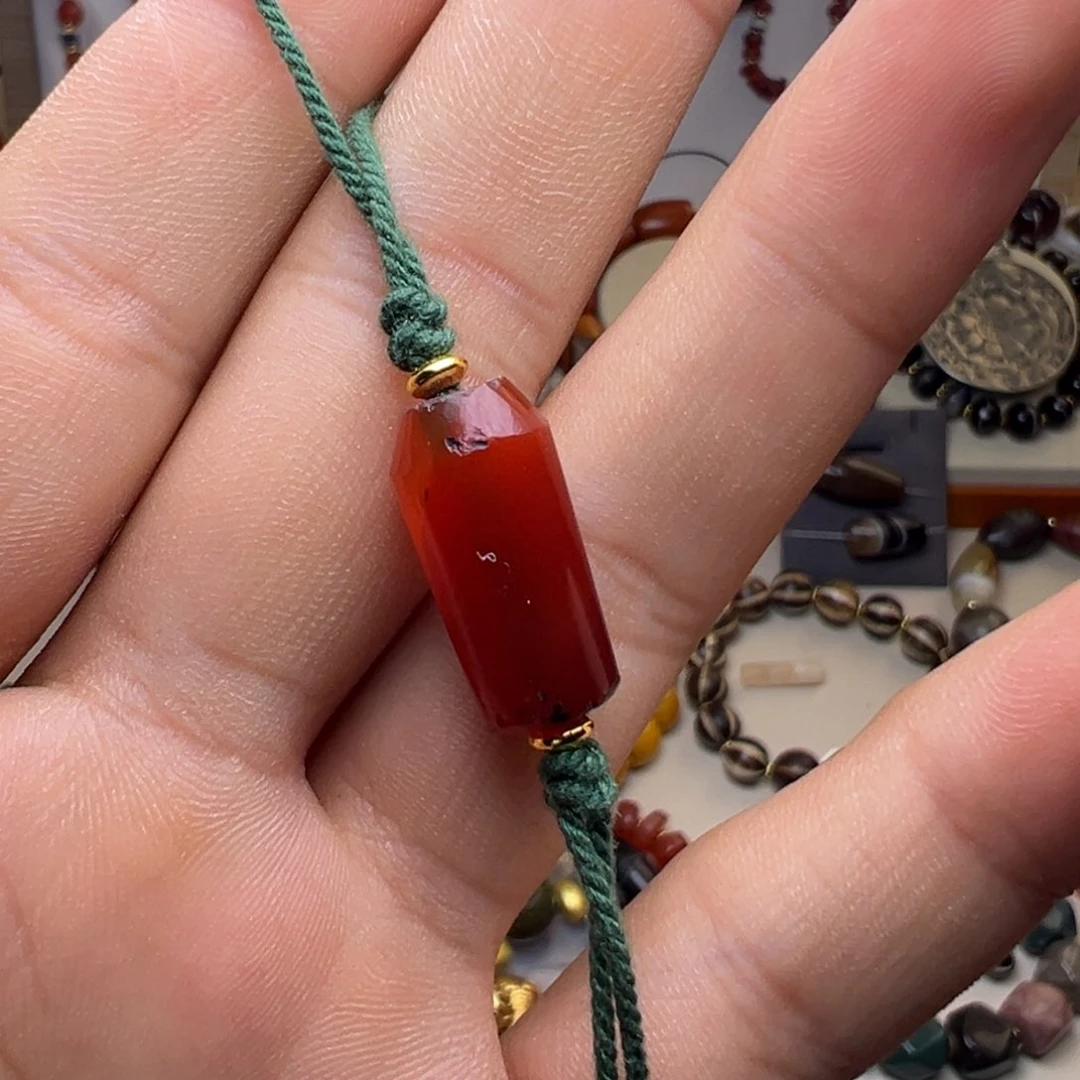 玛瑙/玉髓颈饰合金