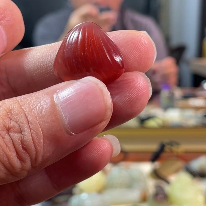 颈饰未镶嵌南红玛瑙