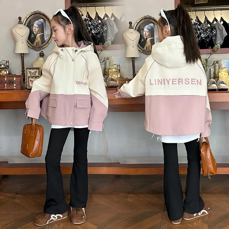 女童百搭春秋韩版冲锋衣连帽运动冲锋衣2025新款中大童秋季外套