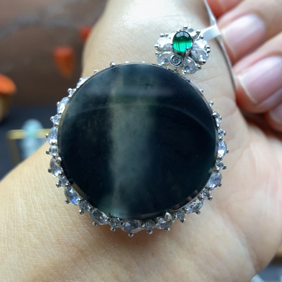 【闪购商品】颈饰银S925镶嵌翡翠9