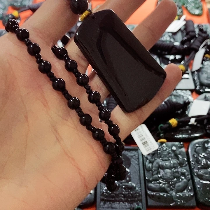 翡翠未镶嵌颈饰翡翠e