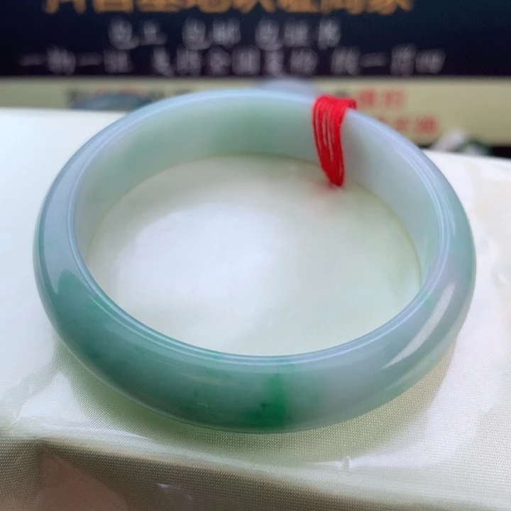 【闪购商品】未镶嵌定制翡翠57正圈