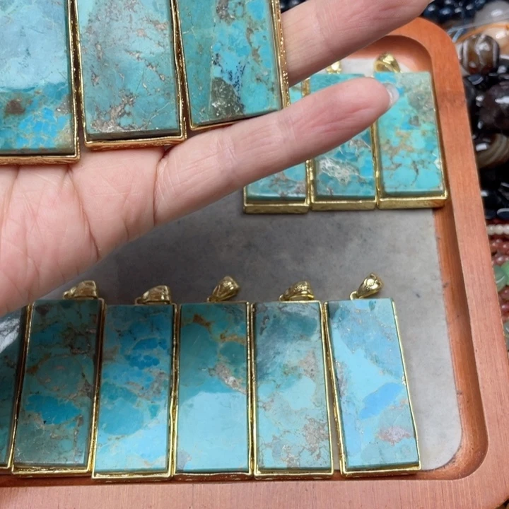 玛瑙/玉髓合金珠宝半成品小*一个湖北松吊坠