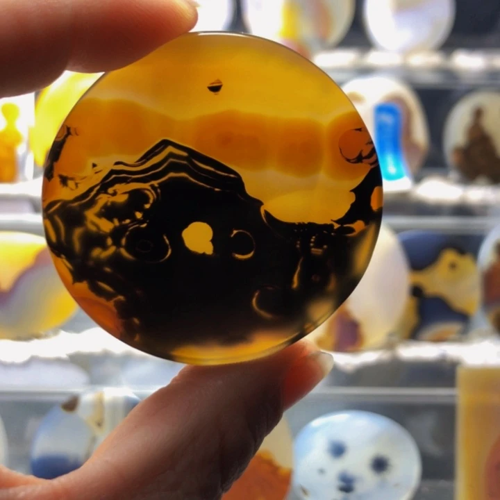 合金玛瑙/玉髓珠宝奇石明**透70