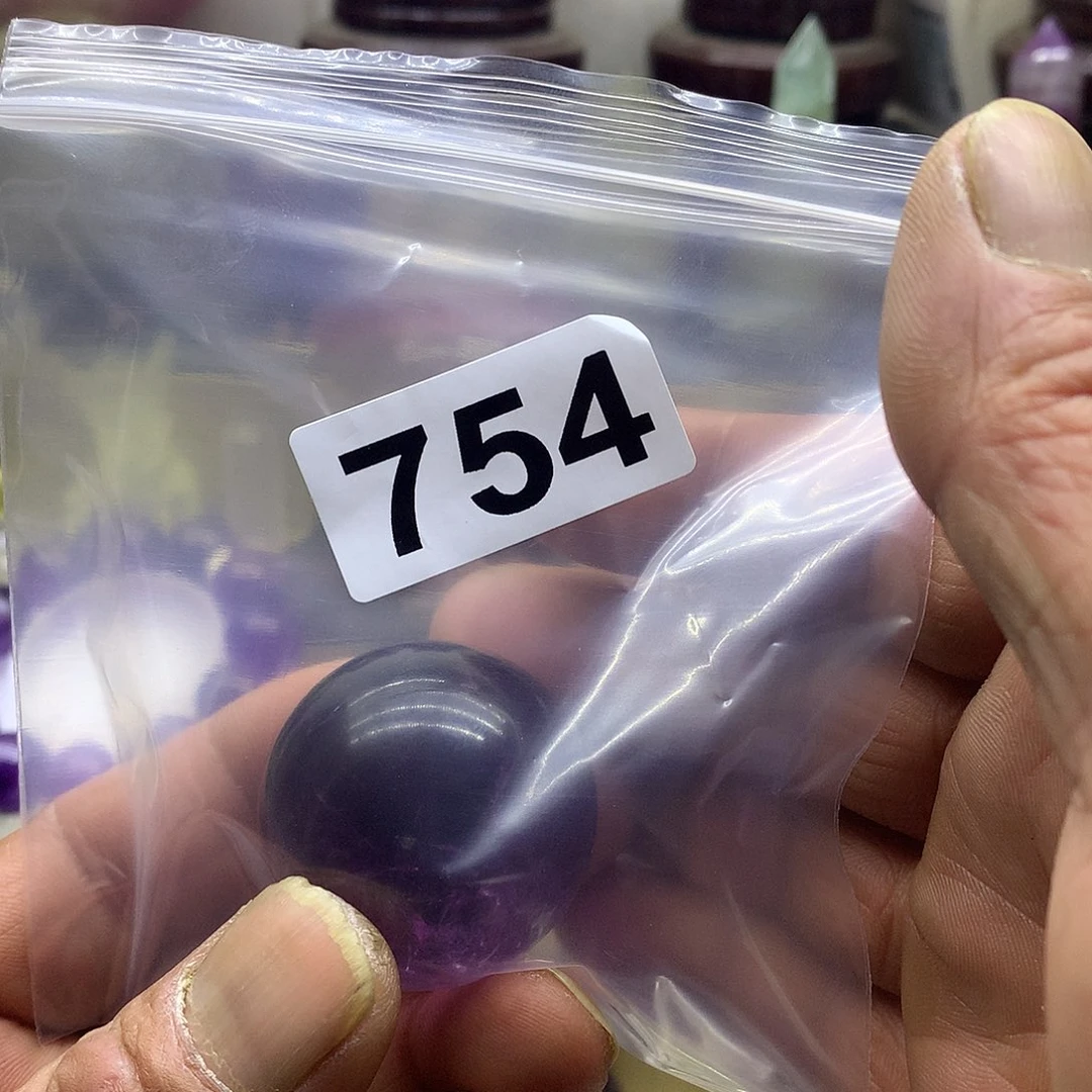 水晶摆件755未镶嵌M****?m m m m