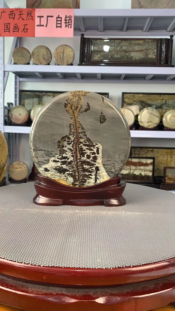 广西宇智天然国画石手工精美圆形摆件