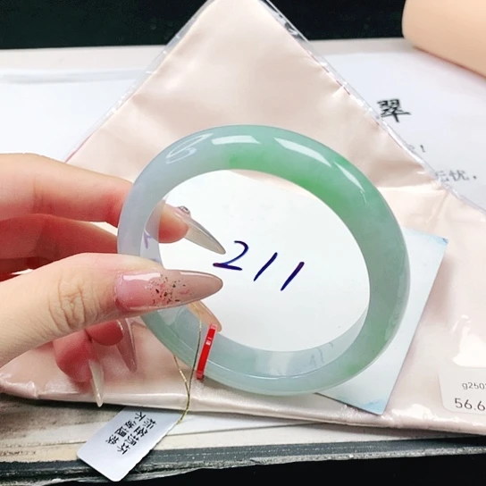 翡翠手镯未镶嵌缅甸天然a货手镯56+